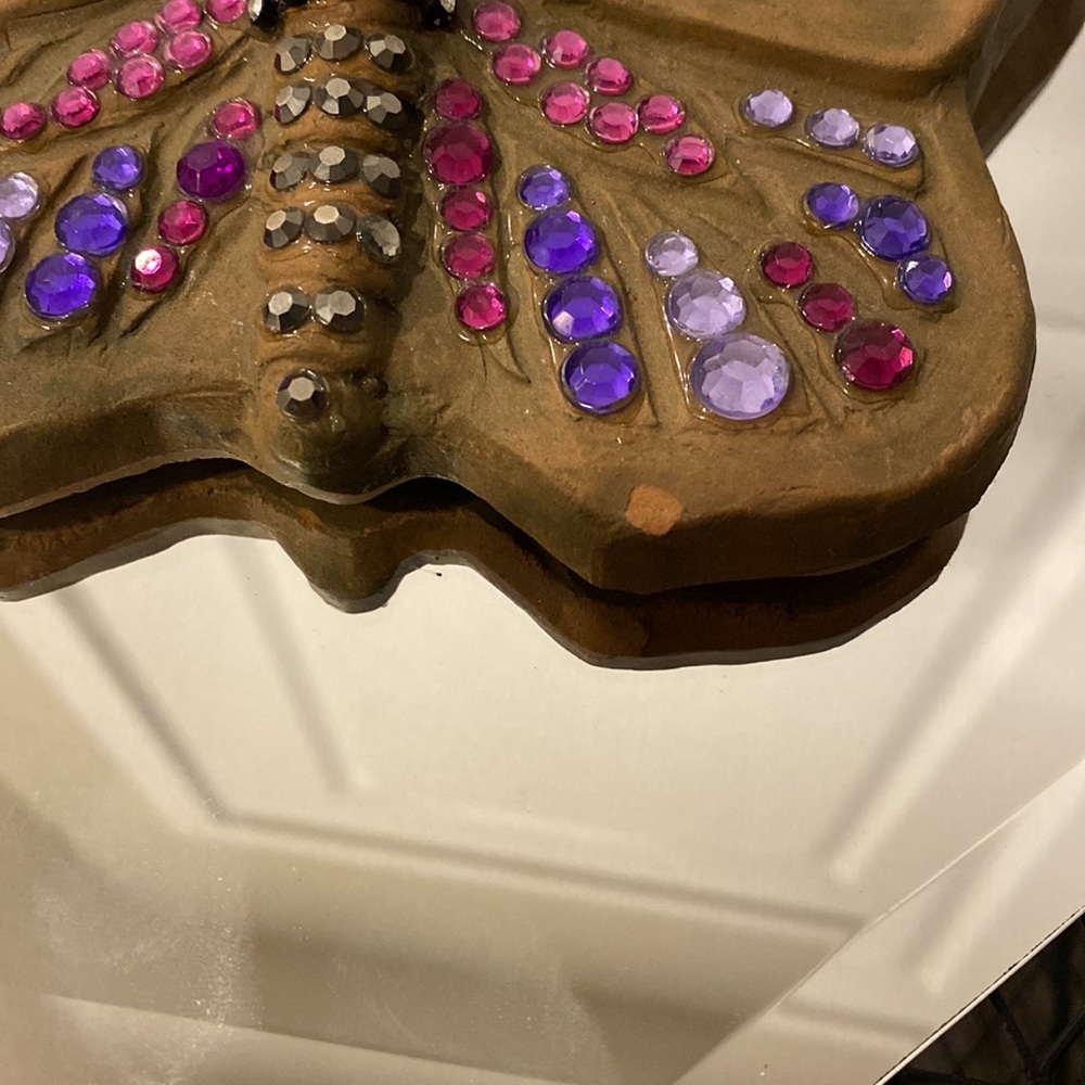 Crystal’s & Red Clay BeJeweled Butterfly Wall Art. One of a kind 7.2/5”x5”. - Picture 7 of 7